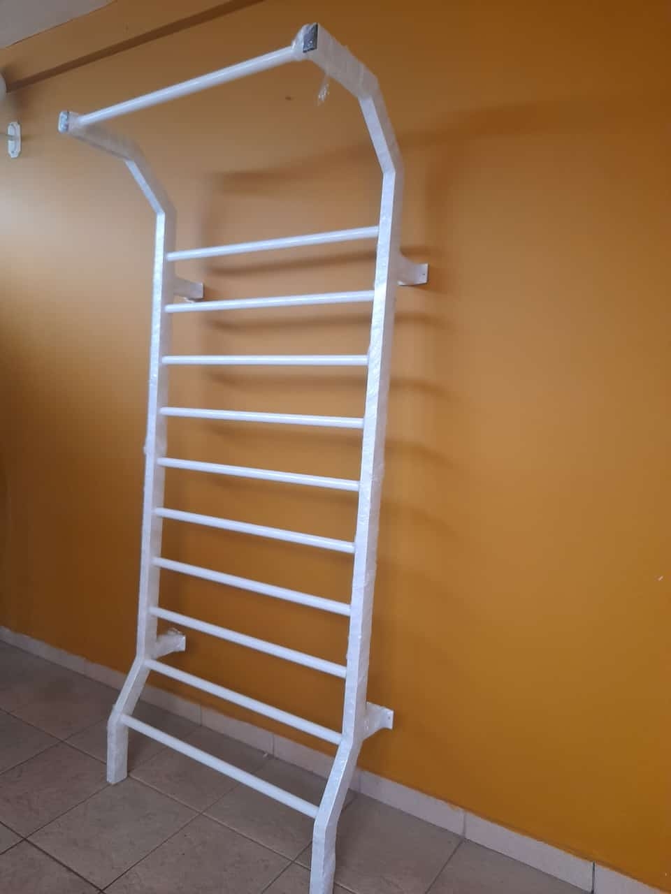 Espaldar Curvado em Aço ou Alumínio