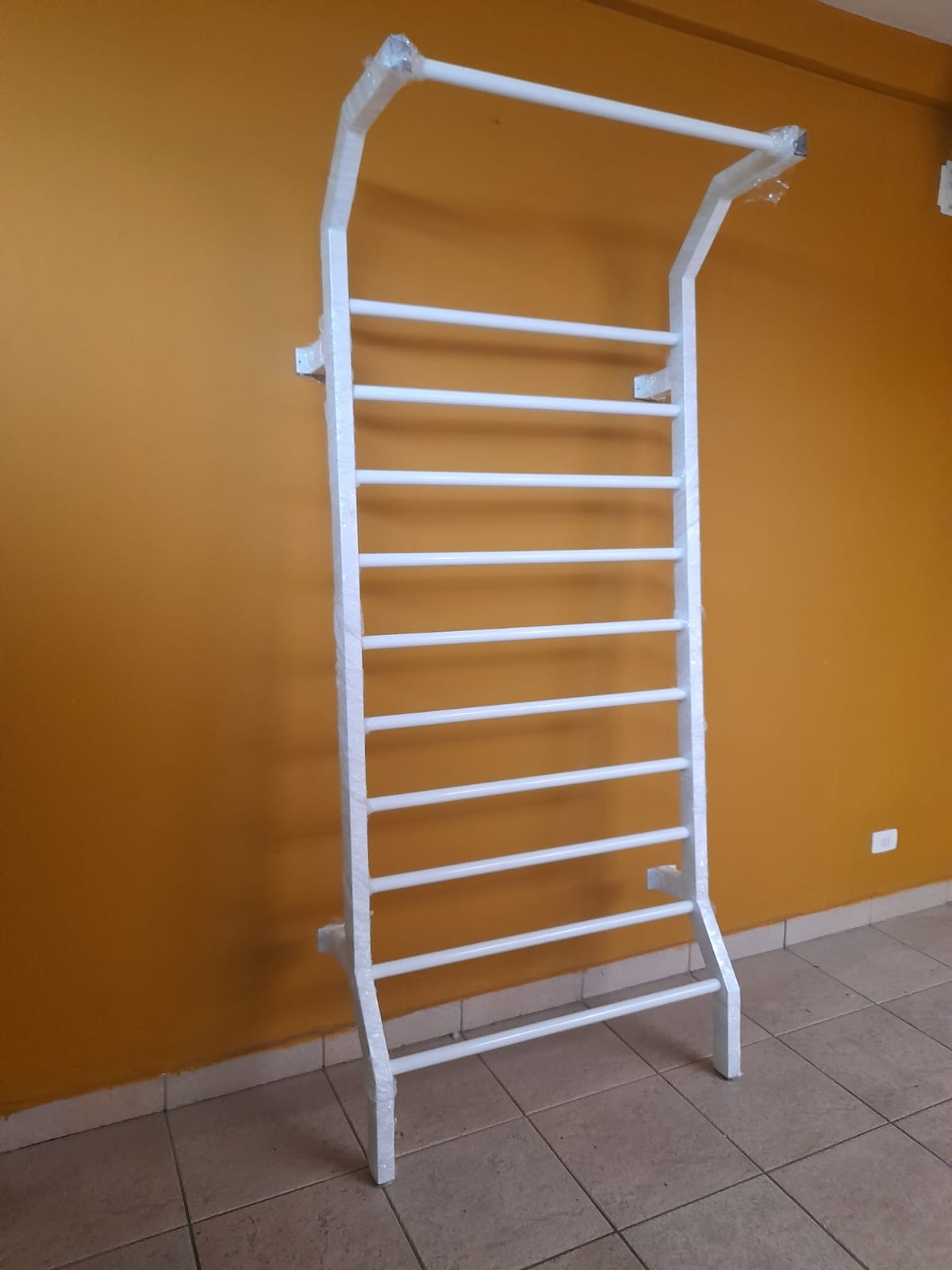 Espaldar Curvado em Aço ou Alumínio